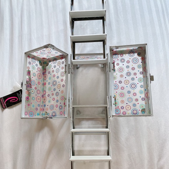 Caboodles Handbags - CABOODLES Super Model makeup organizer!